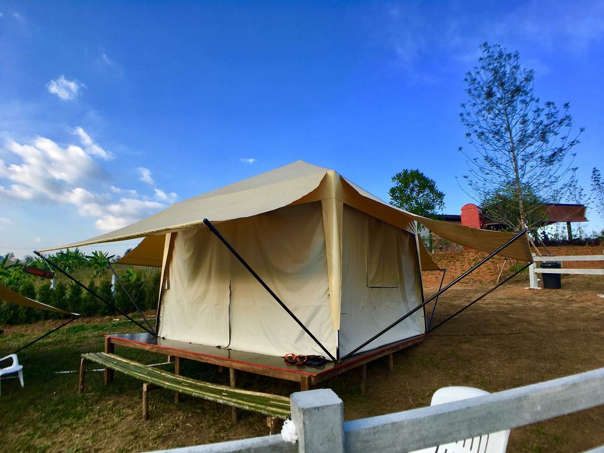 Отель Kondee Cino Cafe & Glamping Кхао-Кхо Экстерьер фото